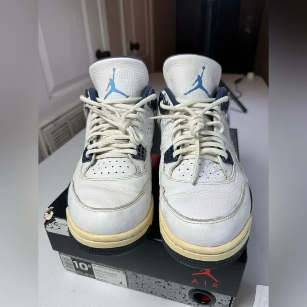 Size 10.5 - Nike Air Jordan 4 Retro LS Columbia 2015 Men's Shoes